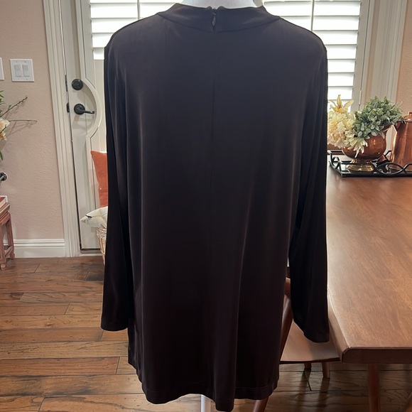 Travelers Ring Ruched Top. Chocolate Brown. Size XL. - Picture 7 of 9